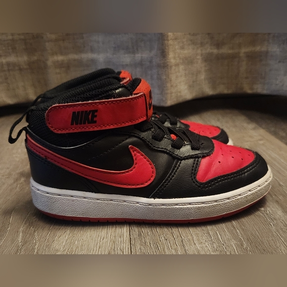 Nike Court Borough Mid 2 Black and red size 9c - Picture 5 of 9